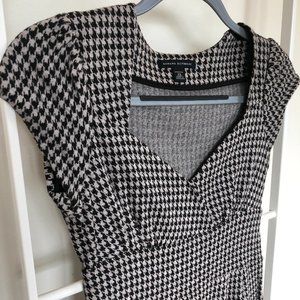 Banana Republic sweetheart houndstooth midi dress
